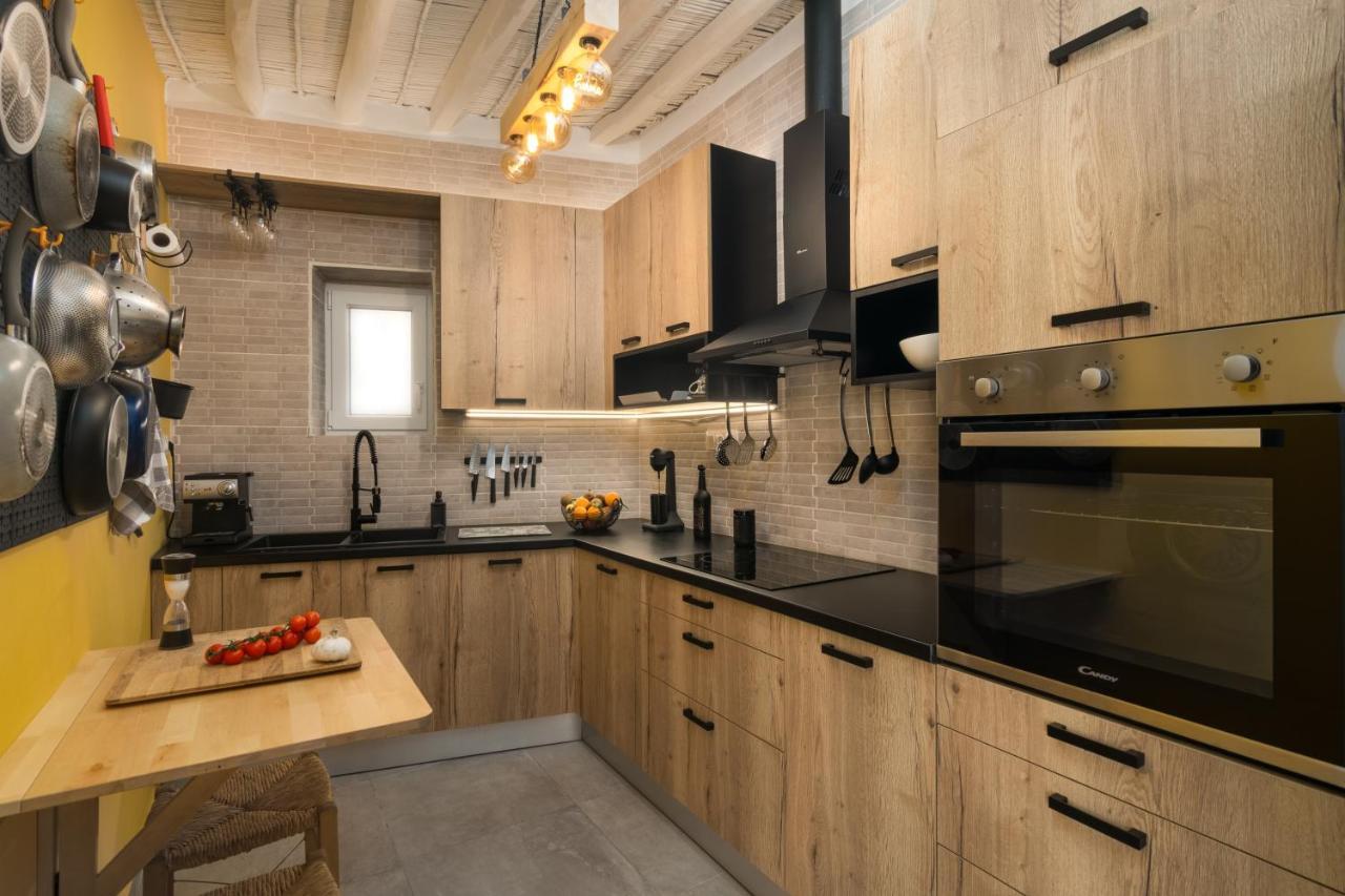 Milos Guesthouse Triovasálos Екстериор снимка