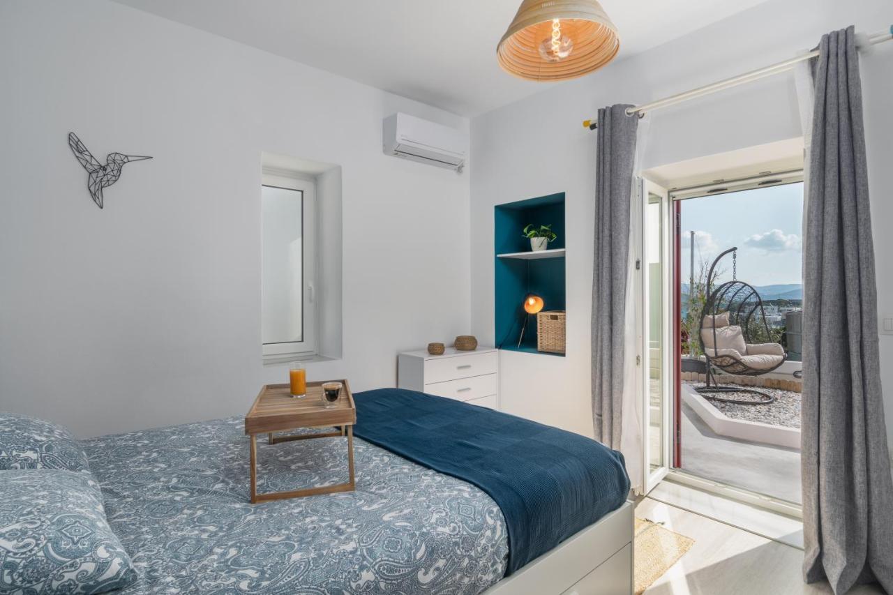 Milos Guesthouse Triovasálos Екстериор снимка
