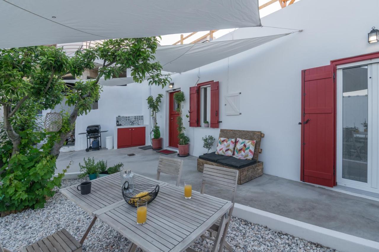 Milos Guesthouse Triovasálos Екстериор снимка