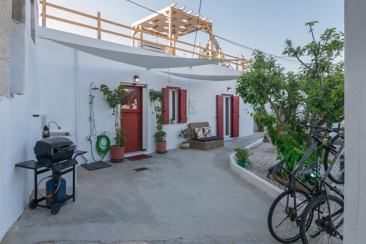 Milos Guesthouse Triovasálos Екстериор снимка
